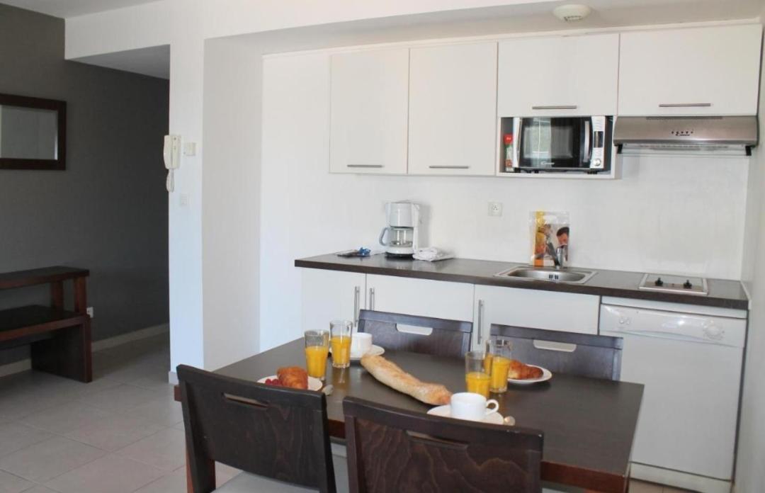 Apartment In Nisa Exterior foto
